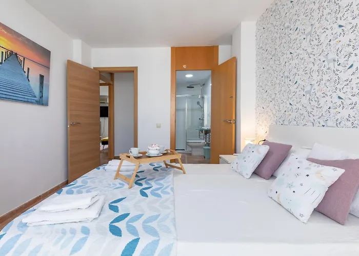 Aparthotel Mediterraneo By Neohotels-Centro 8 Min By Metro
